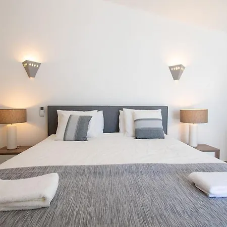 Lavanda Magnificent Five Bedroom וילה