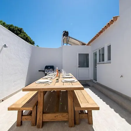 Lavanda Magnificent Five Bedroom * קארבואירו