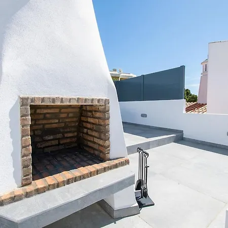 빌라 Lavanda Magnificent Five Bedroom 카르보에이루