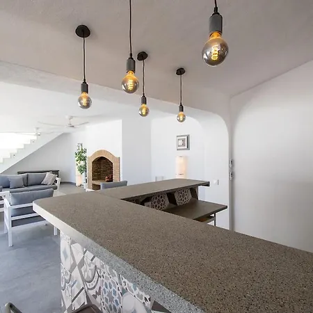 Lavanda Magnificent Five Bedroom וילה *