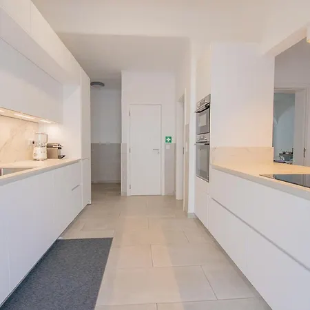 Lavanda Magnificent Five Bedroom וילה *
