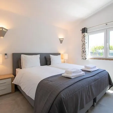 Lavanda Magnificent Five Bedroom * Карвоейру