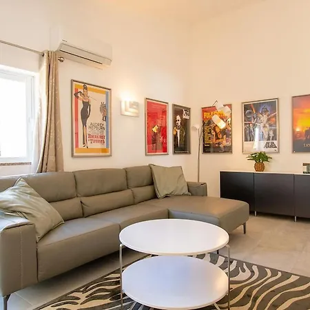 Вилла Lavanda Magnificent Five Bedroom *