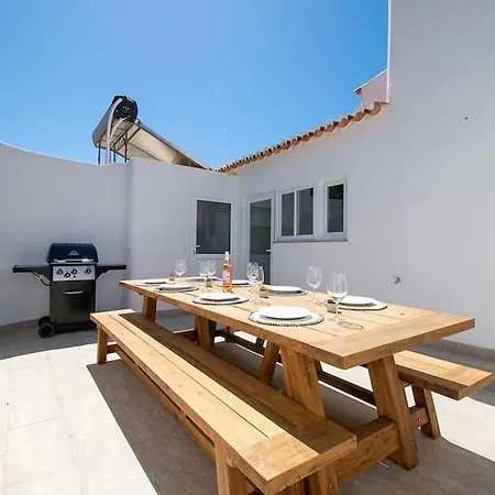Vila Lavanda Magnificent Five Bedroom *
