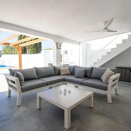 Lavanda Magnificent Five Bedroom فيلة كارفويرو
