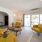 Lavanda Magnificent Five Bedroom Vila *
